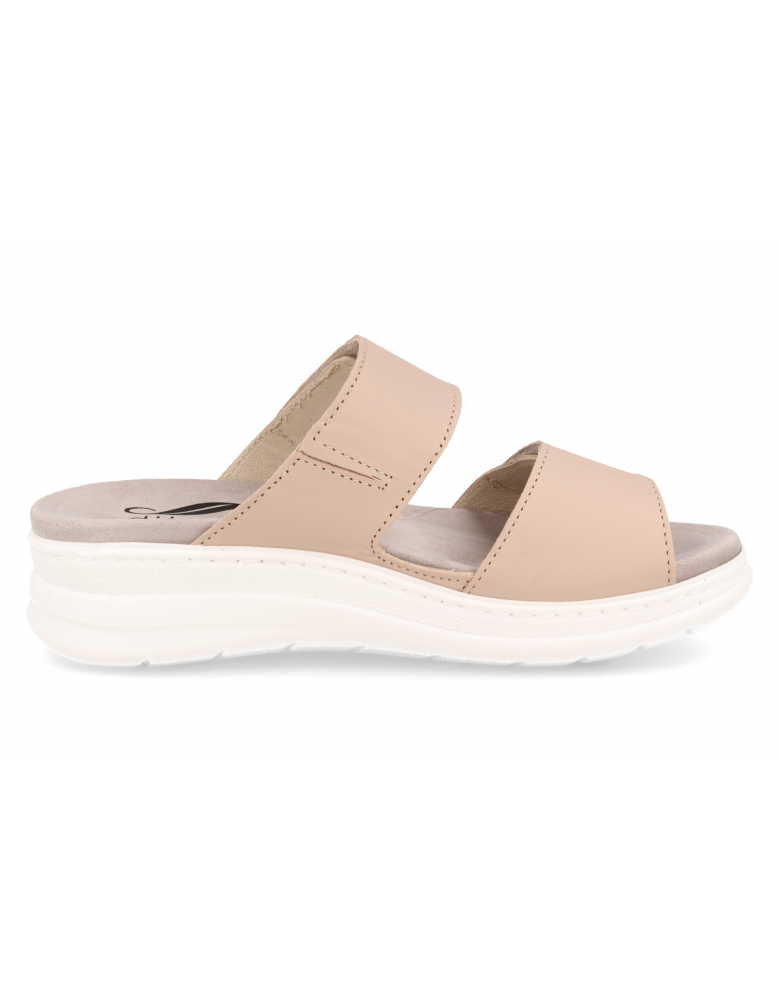 Comfortable sandal, with removable insole....