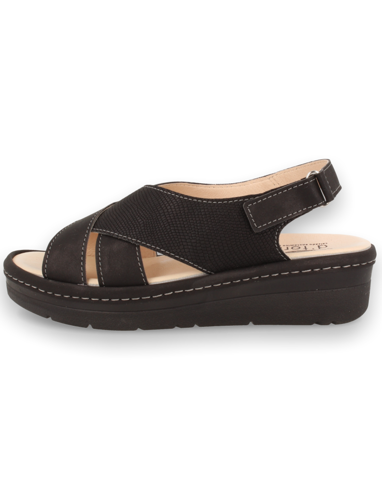 Comfortable sandal, with removable insole. Model RUBI Black